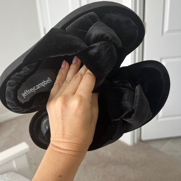 WOMENS FLAT | JEFFREY CAMPBELL SYING BLACK VELVET - Picture 2 of 11